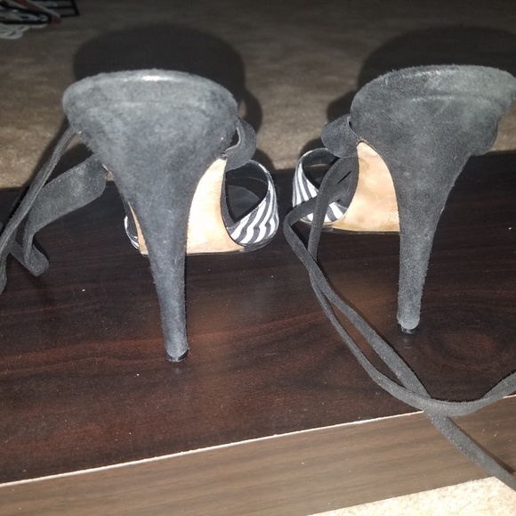Vintage Minolo Blahnik Strappy Stilettos - Picture 4 of 5
